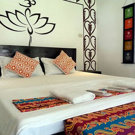 Peace & Love Beach Club Roxas  Exterior photo