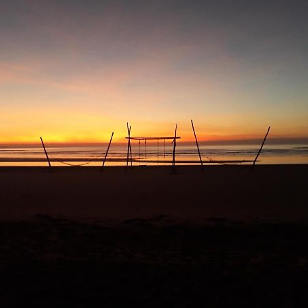 Peace & Love Beach Club Roxas  Exterior photo