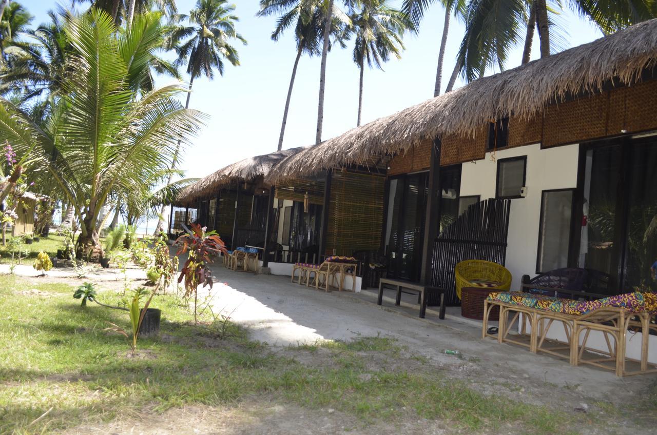 Peace & Love Beach Club Roxas  Exterior photo