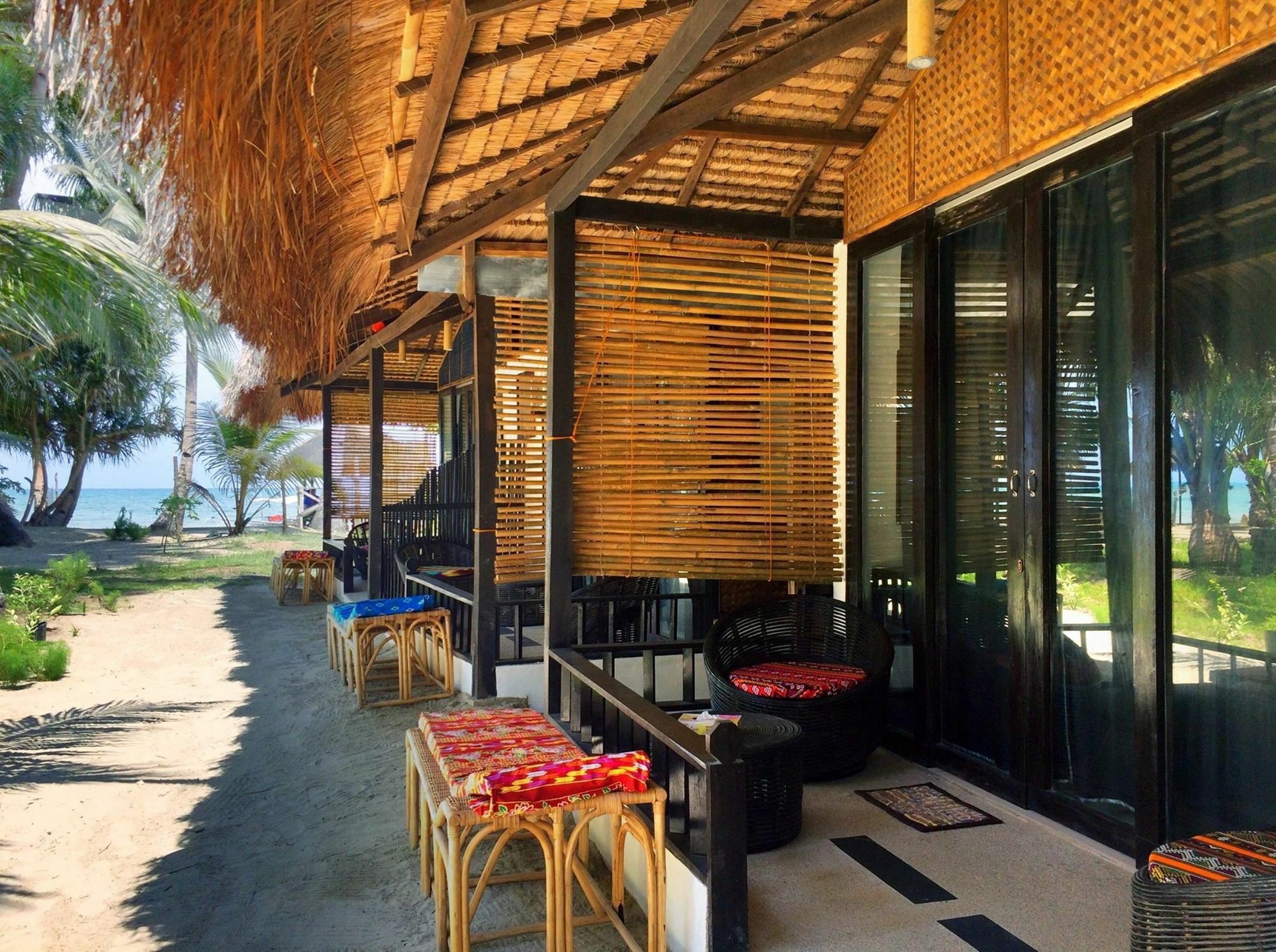 Peace & Love Beach Club Roxas  Exterior photo