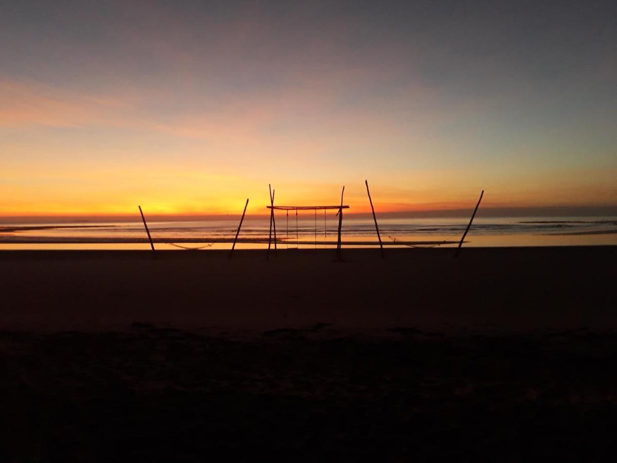 Peace & Love Beach Club Roxas  Exterior photo